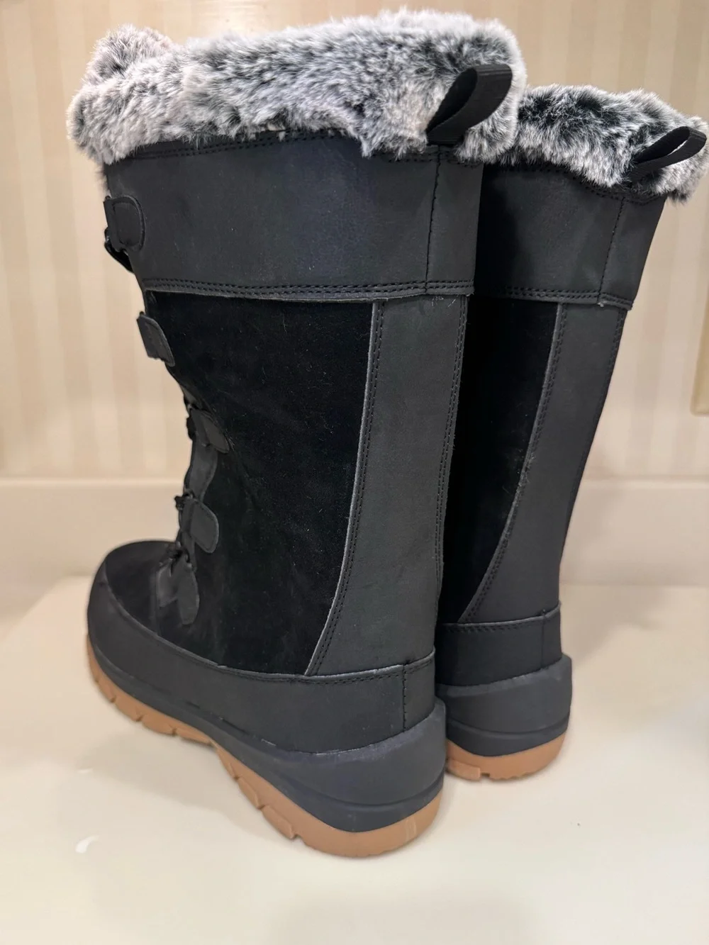 All In Motion Woman's Cecily Waterproof Winter Boots Size 9